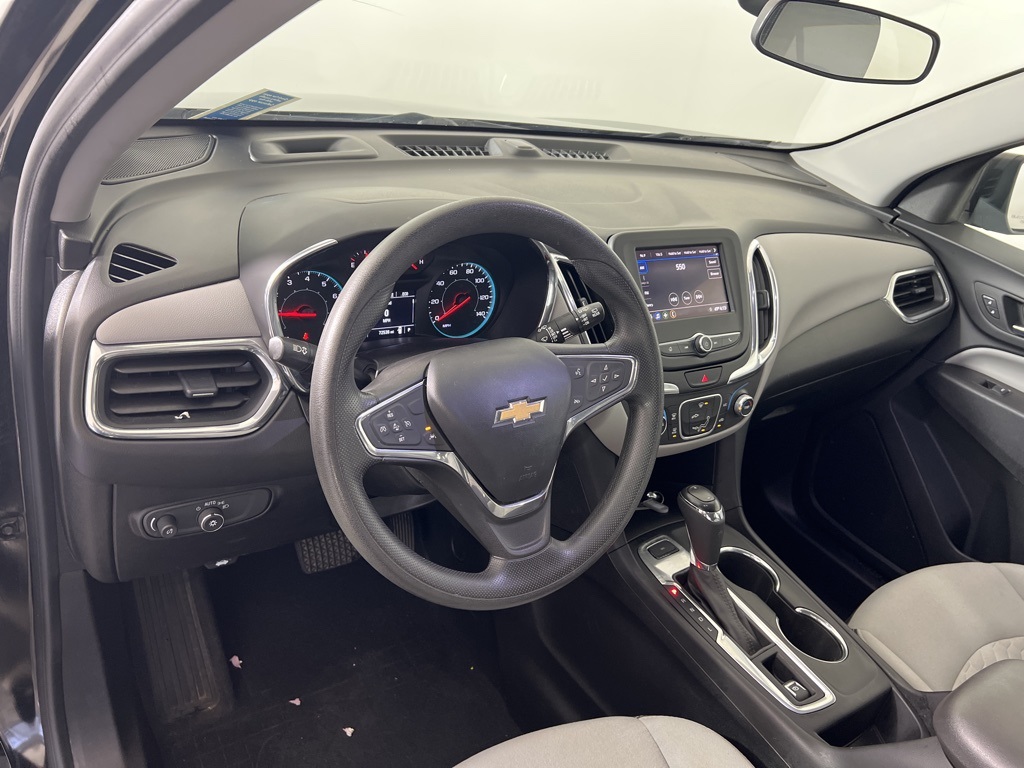 2020 Chevrolet Equinox LS photo 4
