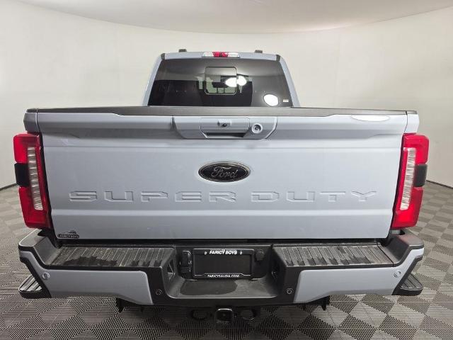 2025 Ford F-250 Lariat photo 4