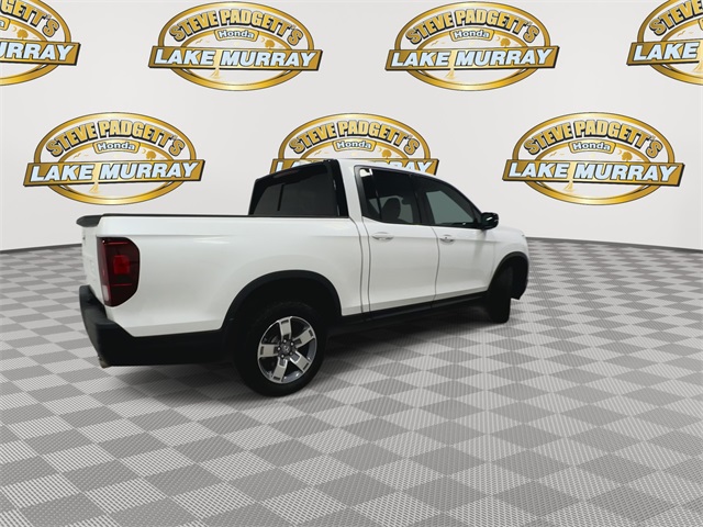 2024 Honda Ridgeline Black Edition photo 3