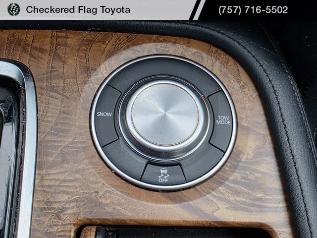 2021 Nissan Armada SL photo 19