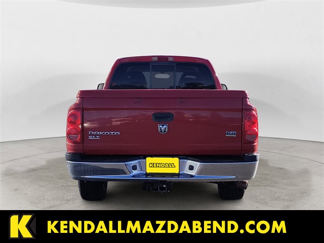 2005 Dodge Dakota SLT photo 4