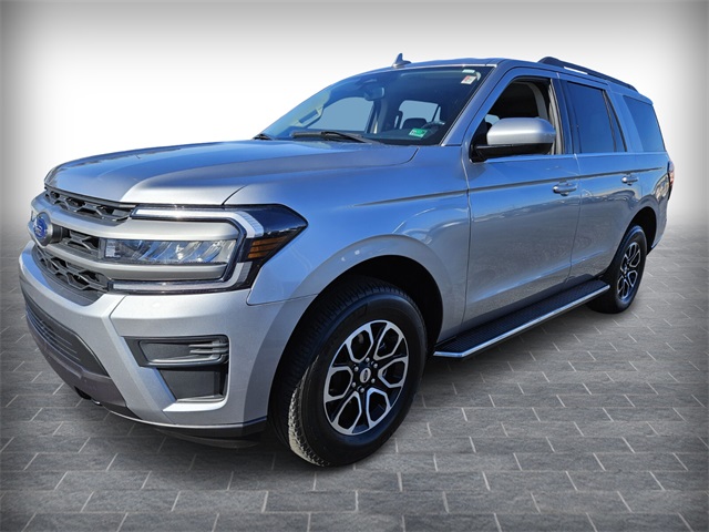 2023 Ford Expedition XLT photo 3