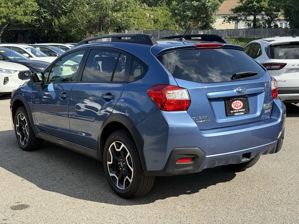 2016 Subaru Crosstrek 2.0i Premium photo 8