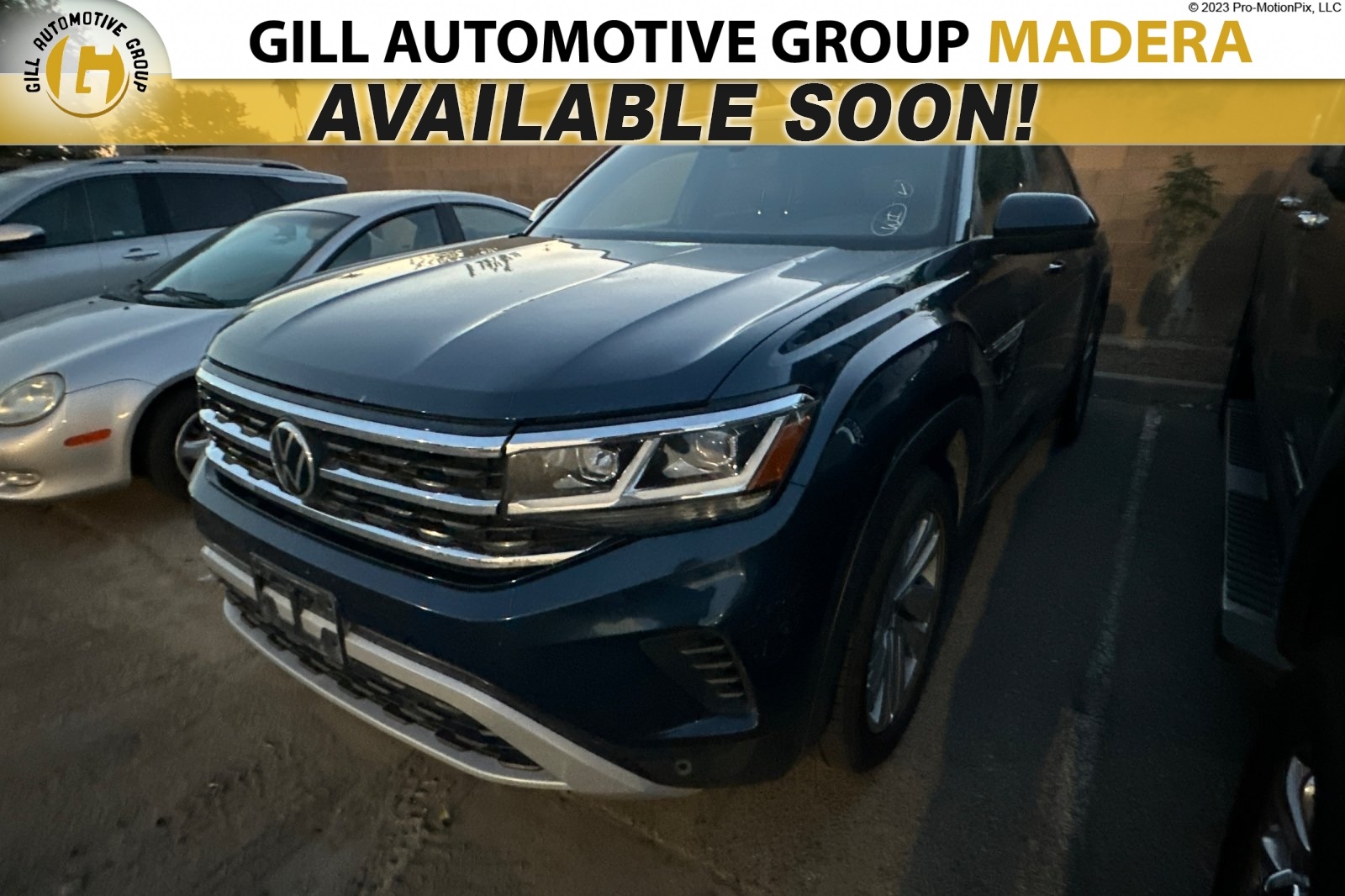 2022 Volkswagen Atlas Cross Sport SE w/Tech's photo