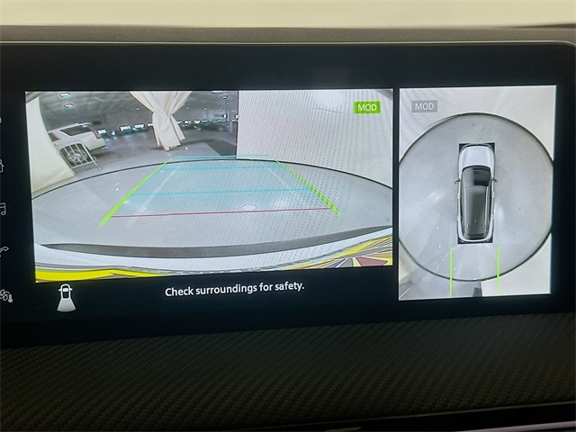 2025 Nissan Kicks SR photo 14