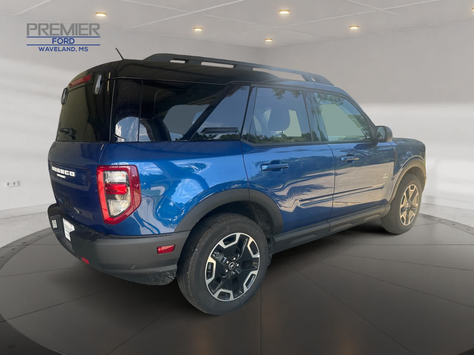 2024 Ford Bronco Sport Outer Banks photo 4