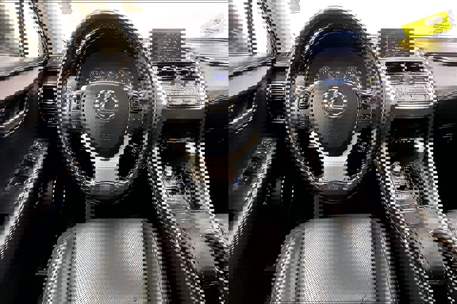 2016 Lexus NX 200t Luxury photo 3