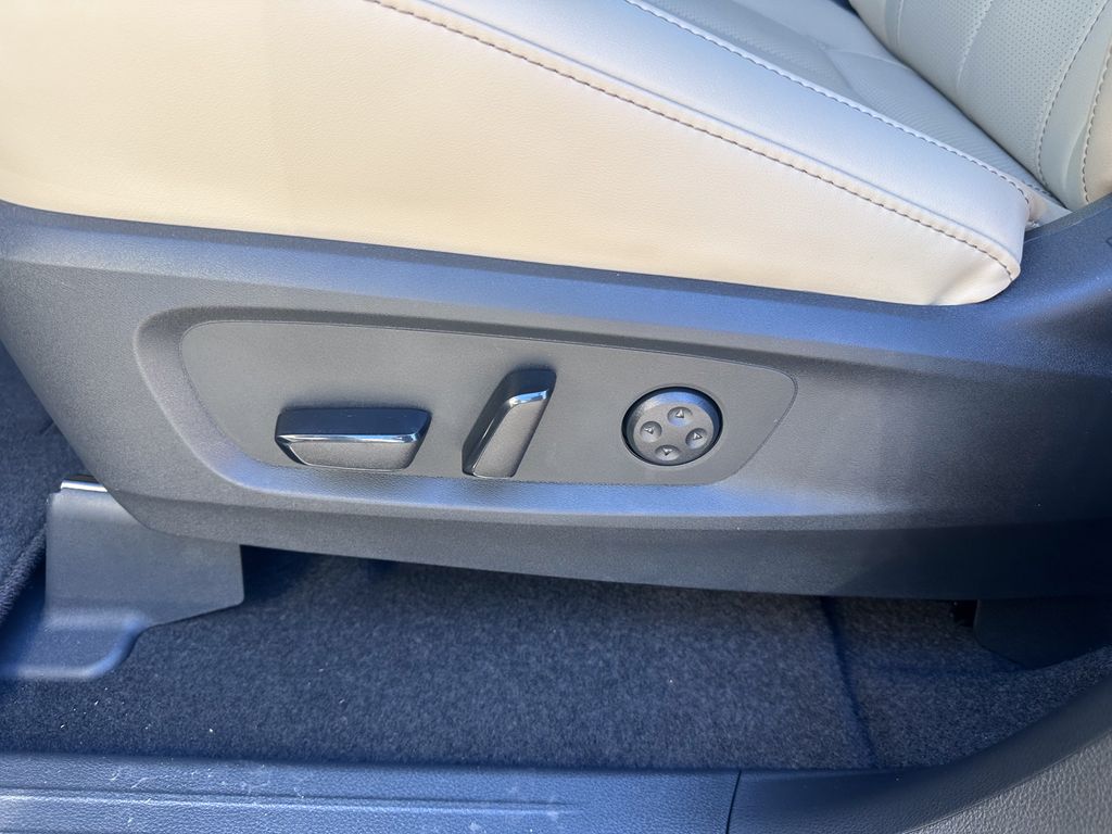 2025 Infiniti QX60 Pure photo 16