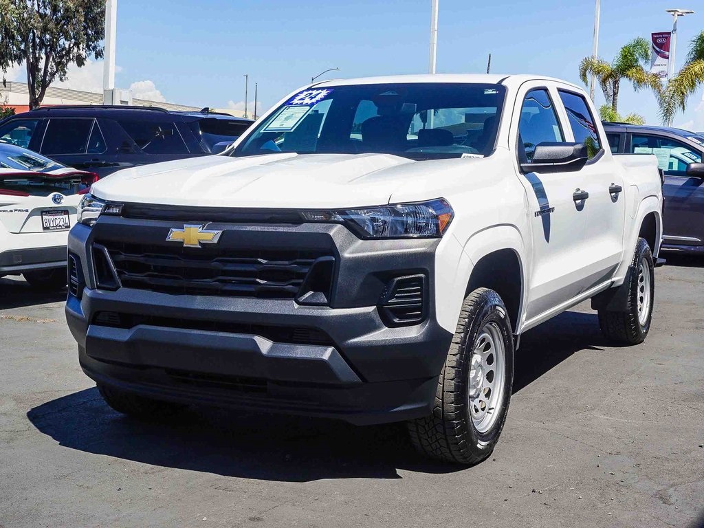 2024 Chevrolet Colorado Work Truck photo 3