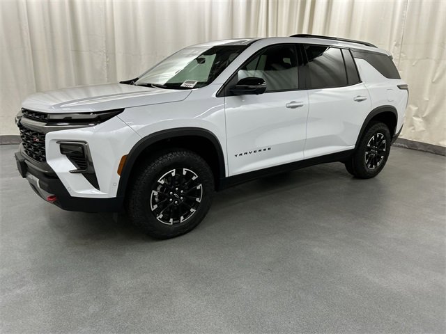 2026 Chevrolet Traverse Z71 photo 2