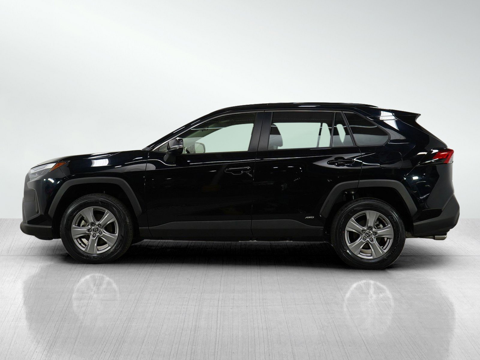 Used 2025 Toyota RAV4 XLE with VIN JTMRWRFV5SJ065453 for sale in Bloomington, Minnesota