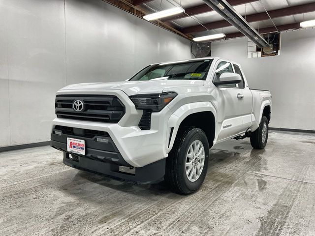 2026 Toyota Tacoma SR5's photo