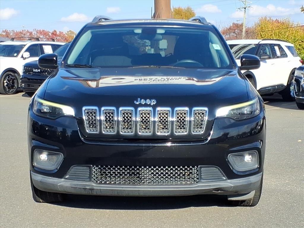 2019 Jeep Cherokee Latitude photo 2