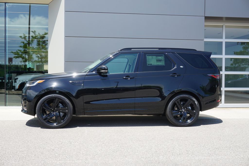 2025 Land Rover Discovery SE photo 8