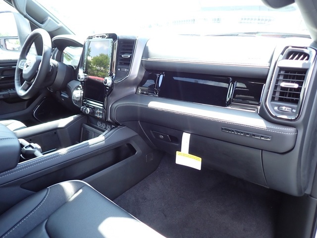 2025 Ram 1500 Limited photo 8