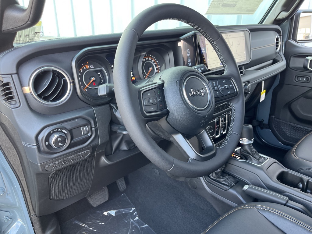 2025 Jeep Gladiator Sport photo 31