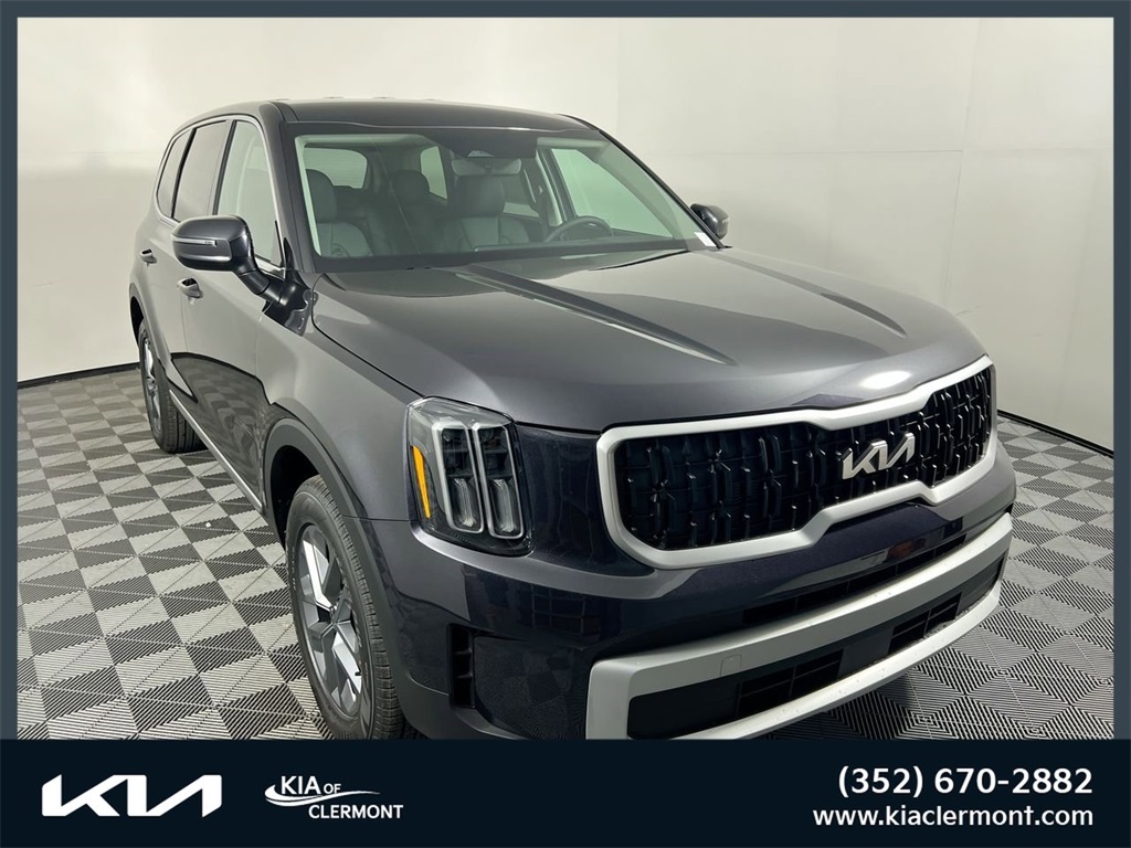 2025 Kia Telluride LX's photo