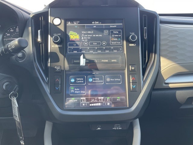 2025 Subaru Forester Base photo 14
