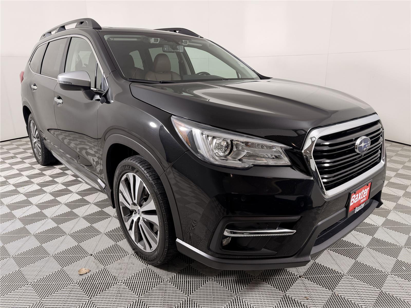 2019 Subaru Ascent Touring's photo