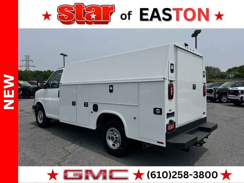 2025 Gmc Savana Cutaway 3500 photo 5