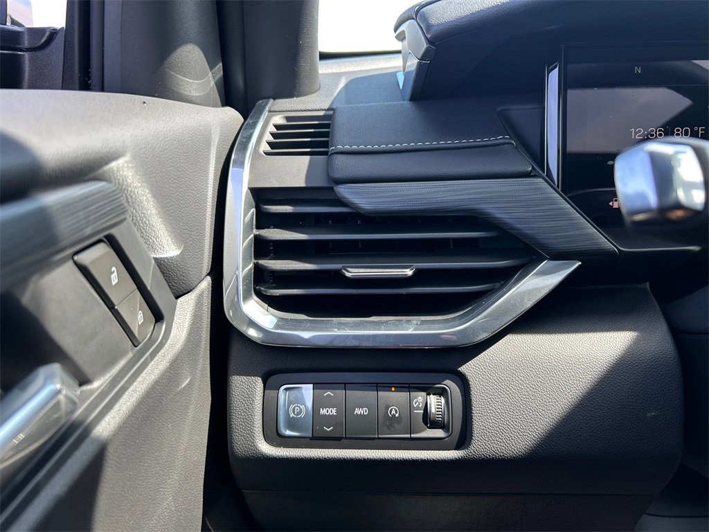 2026 GMC ACADIA - Image 17