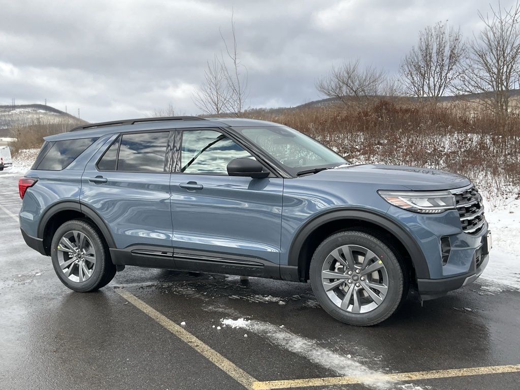 2026 Ford Explorer Active's photo