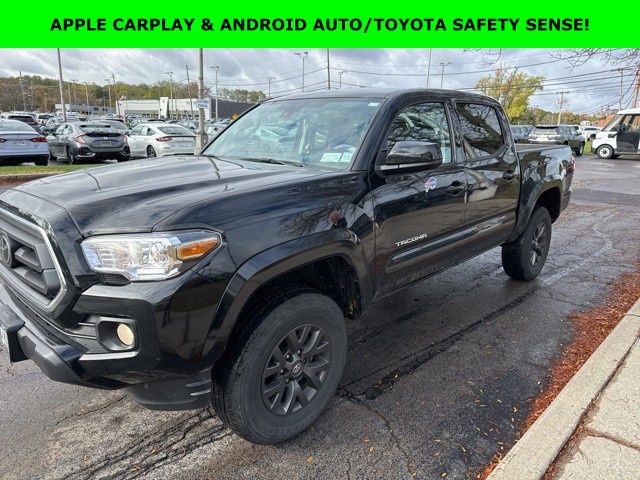 2023 Toyota Tacoma SR5's photo