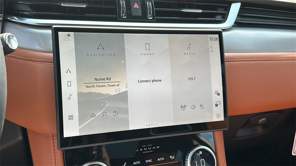 2026 Jaguar F-PACE P250 R-Dynamic S photo 17