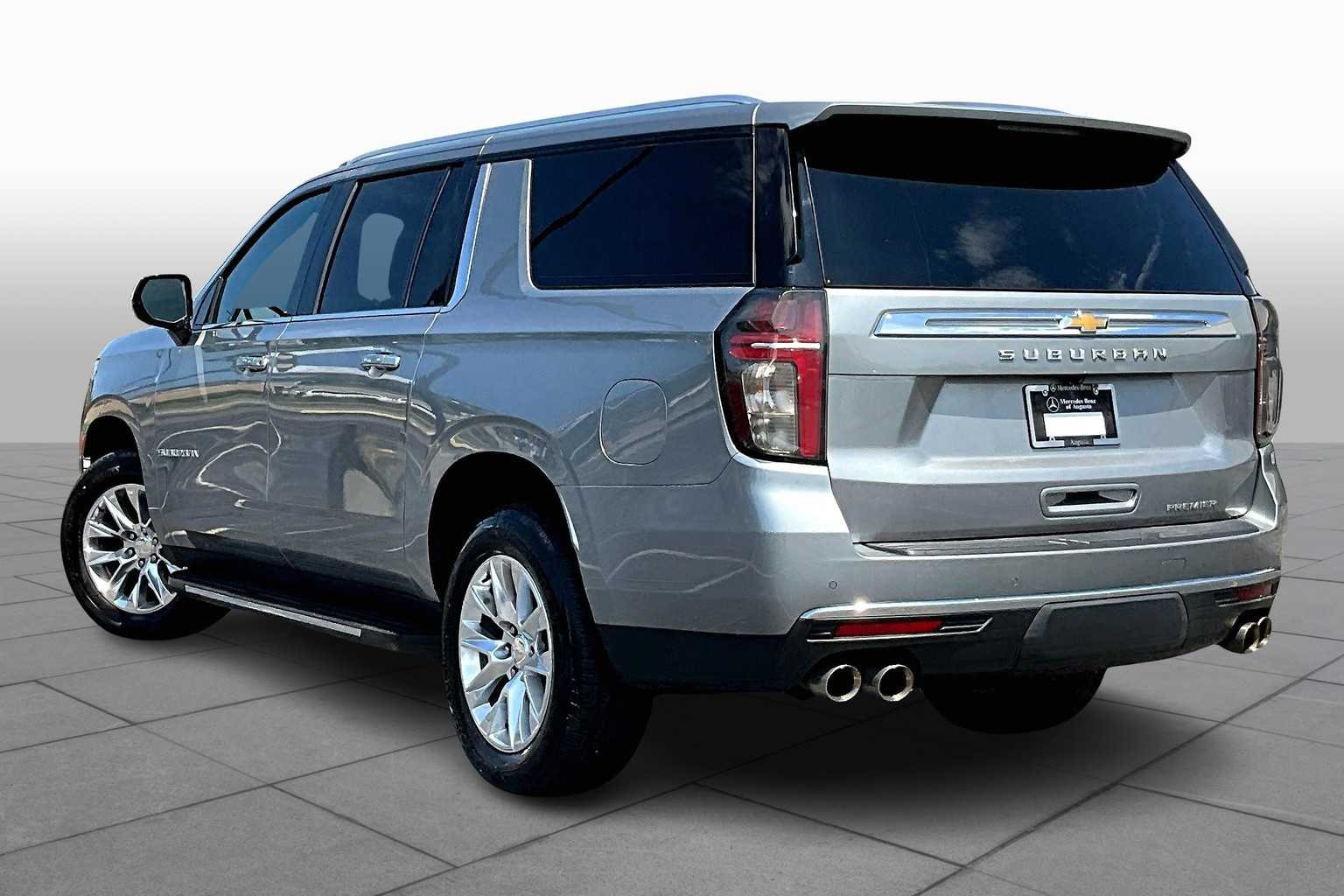 2024 Chevrolet Suburban Premier photo 11