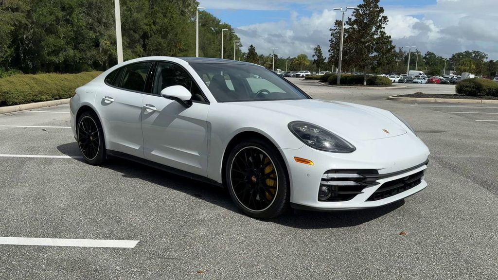 2021 Porsche Panamera Turbo S photo 2