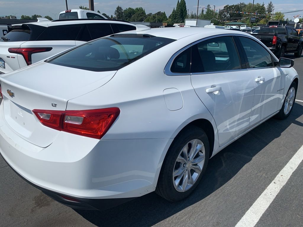 2023 Chevrolet Malibu 1LT photo 3