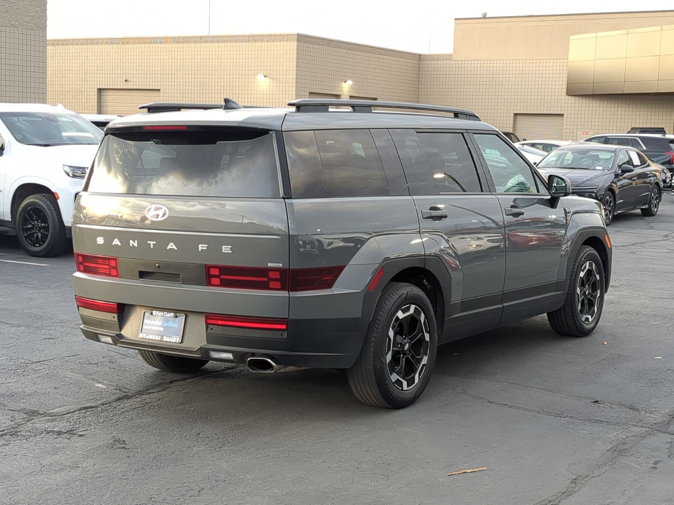 2024 Hyundai Santa Fe SEL photo 2