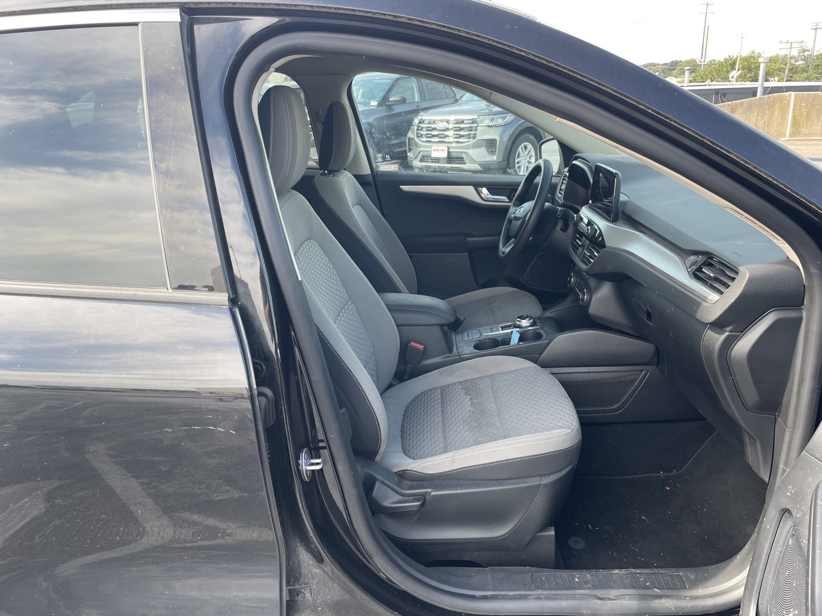 2020 Ford Escape SE photo 5