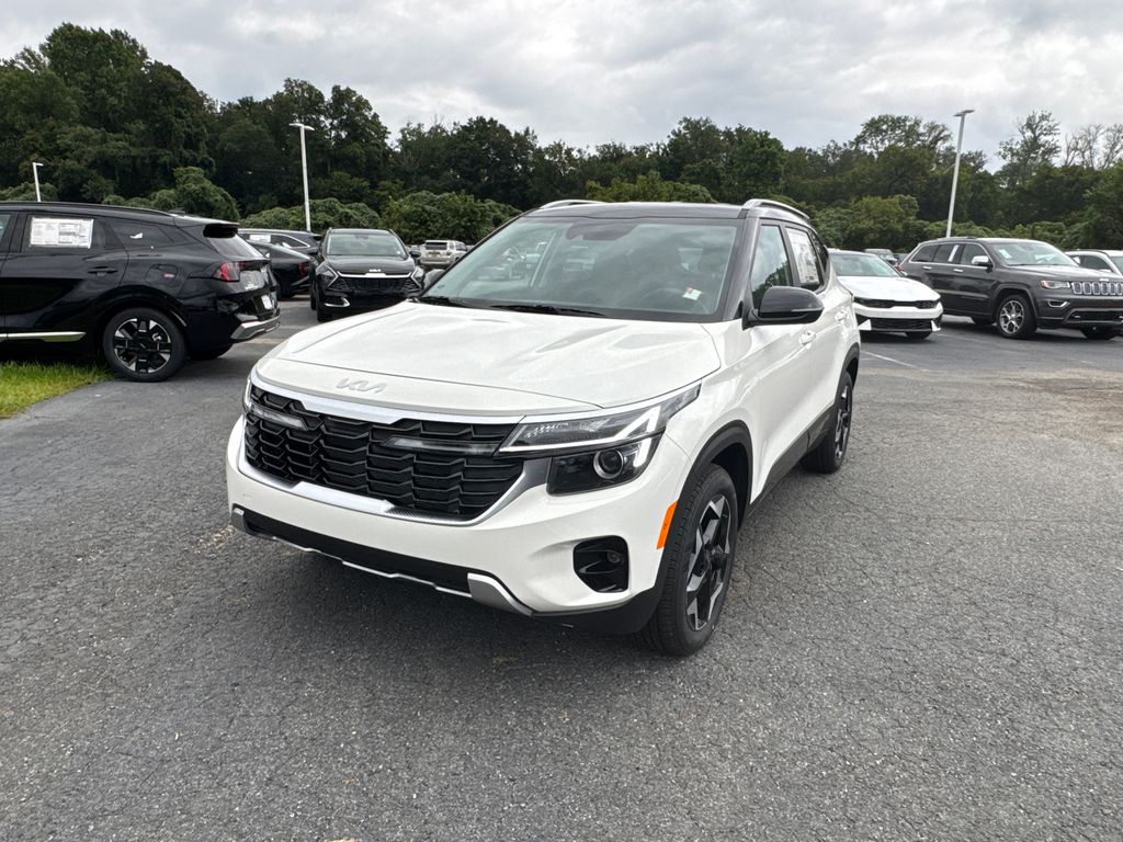 2025 Kia Seltos S photo 7