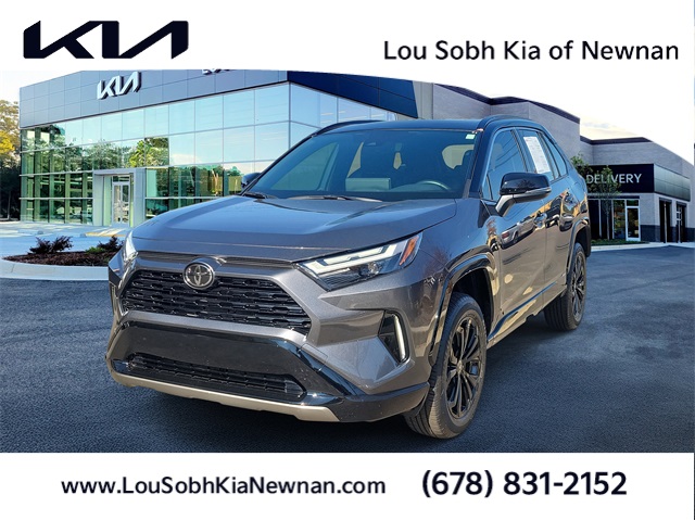 2025 Toyota RAV4 XSE's photo