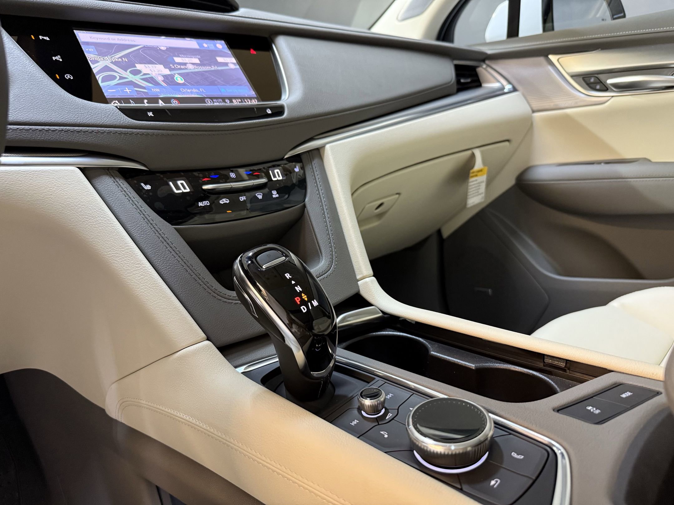 2025 Cadillac XT5 Premium Luxury photo 29