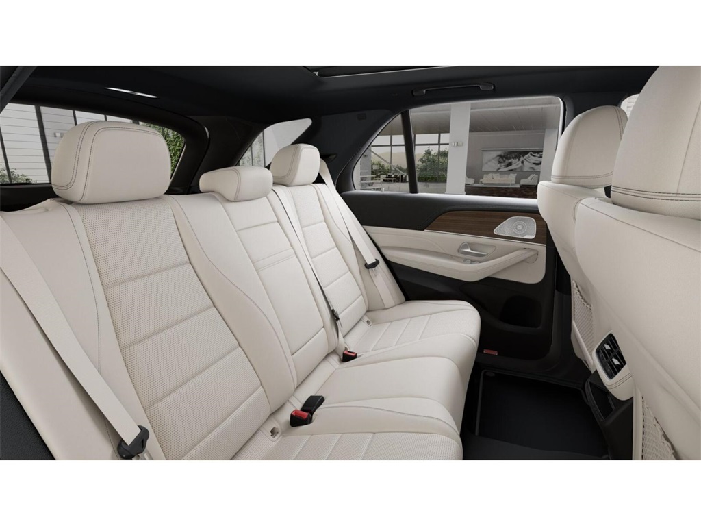 2026 Mercedes Benz GLE 450 4MATIC photo 4