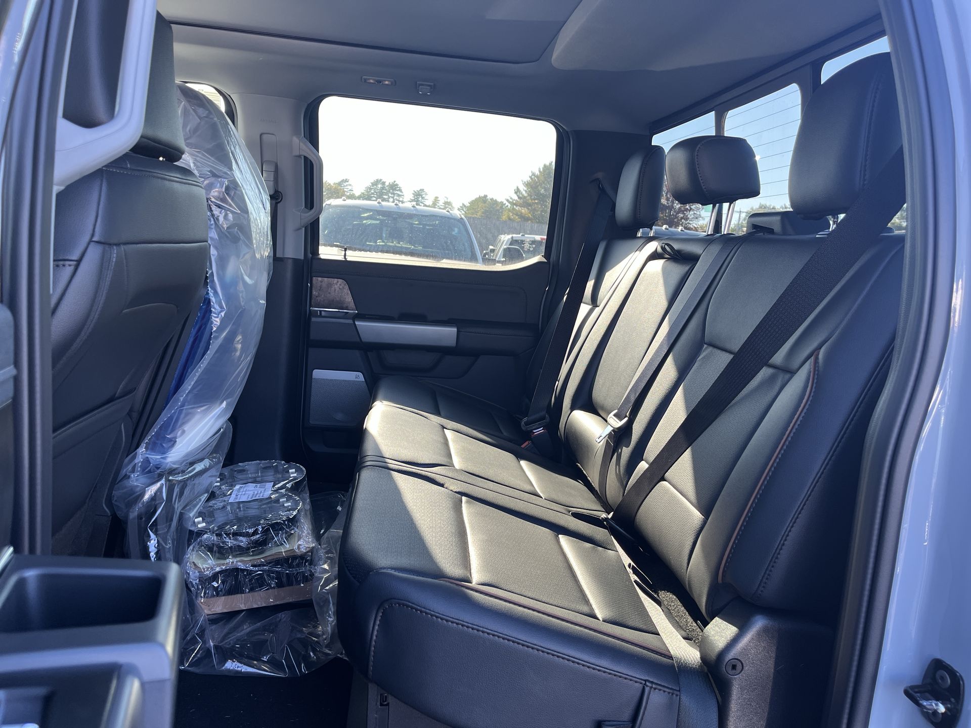 2026 Ford F-250 Lariat photo 3