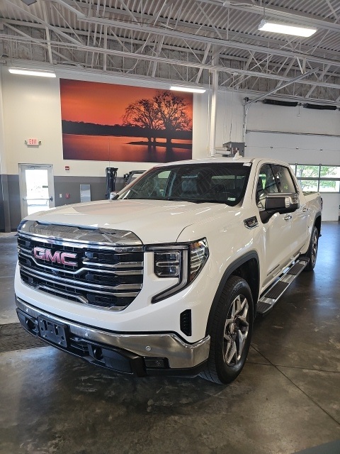 2022 Gmc Sierra 1500 SLT photo 2