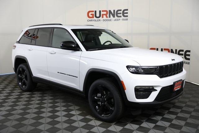 2025 Jeep Grand Cherokee Limited photo 2