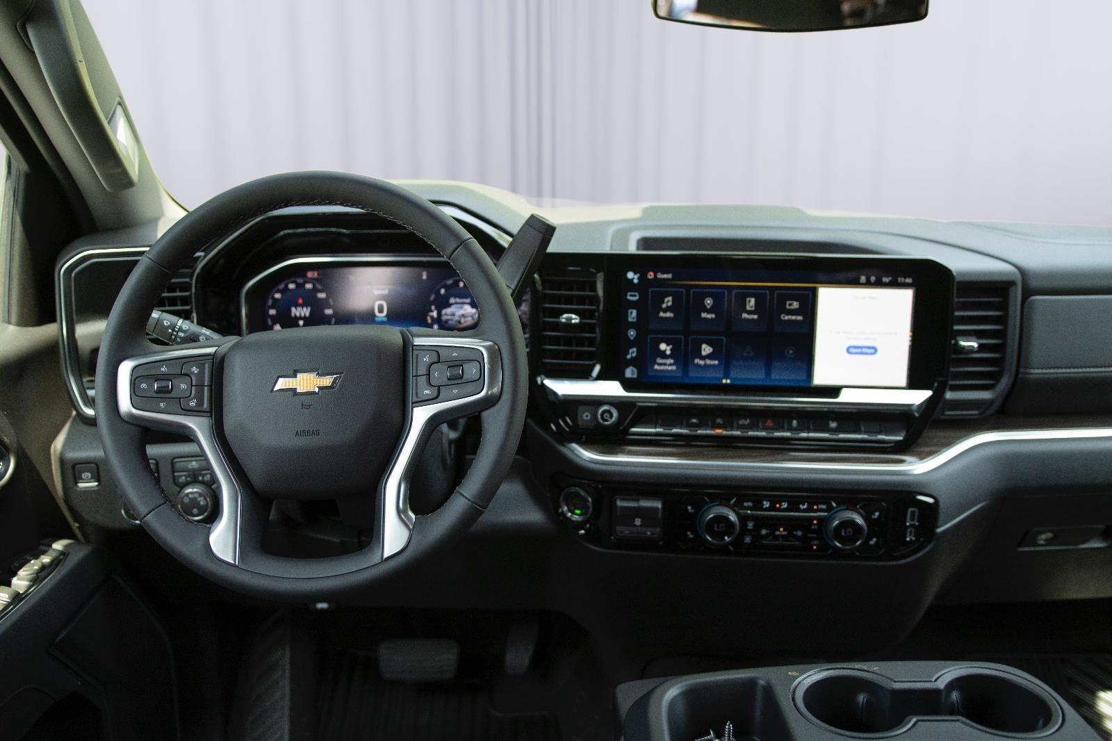 2025 Chevrolet Silverado 1500 LT photo 13