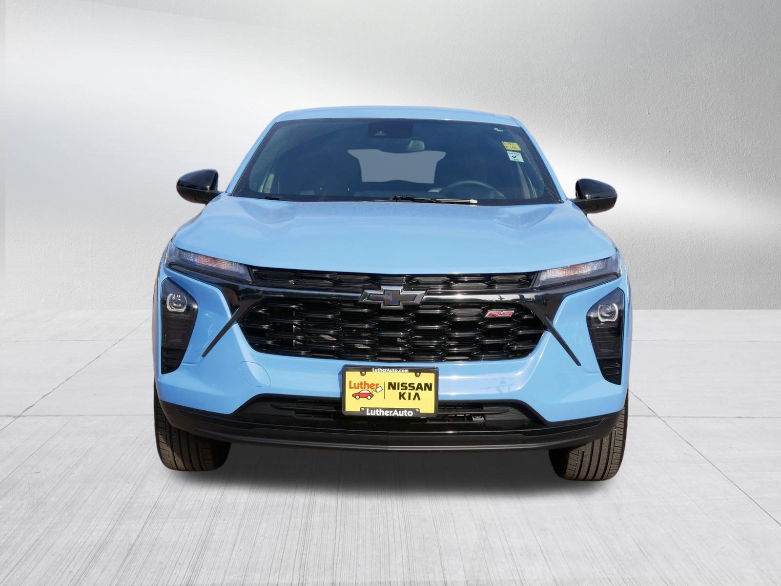 2024 Chevrolet Trax photo 2