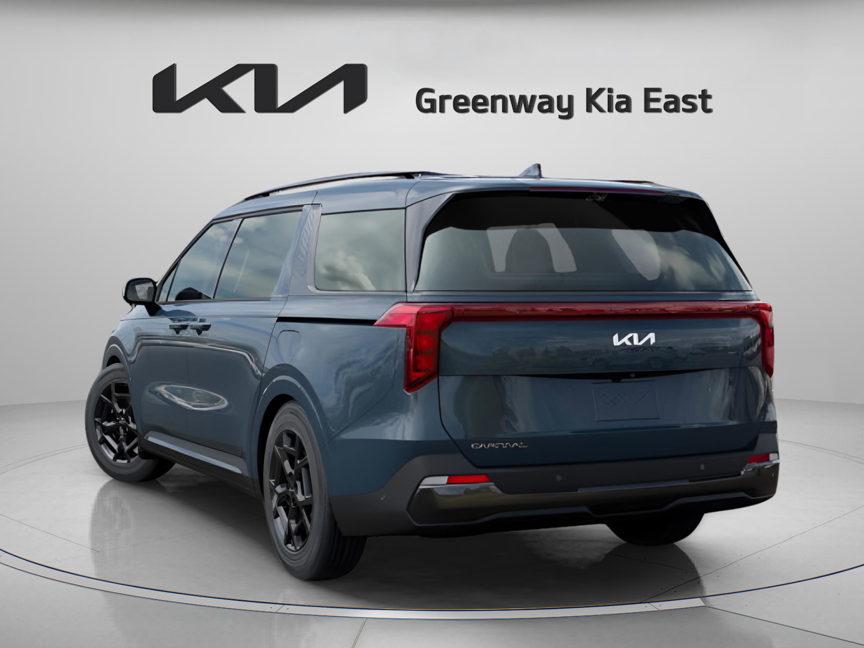 2026 Kia Carnival SX photo 5