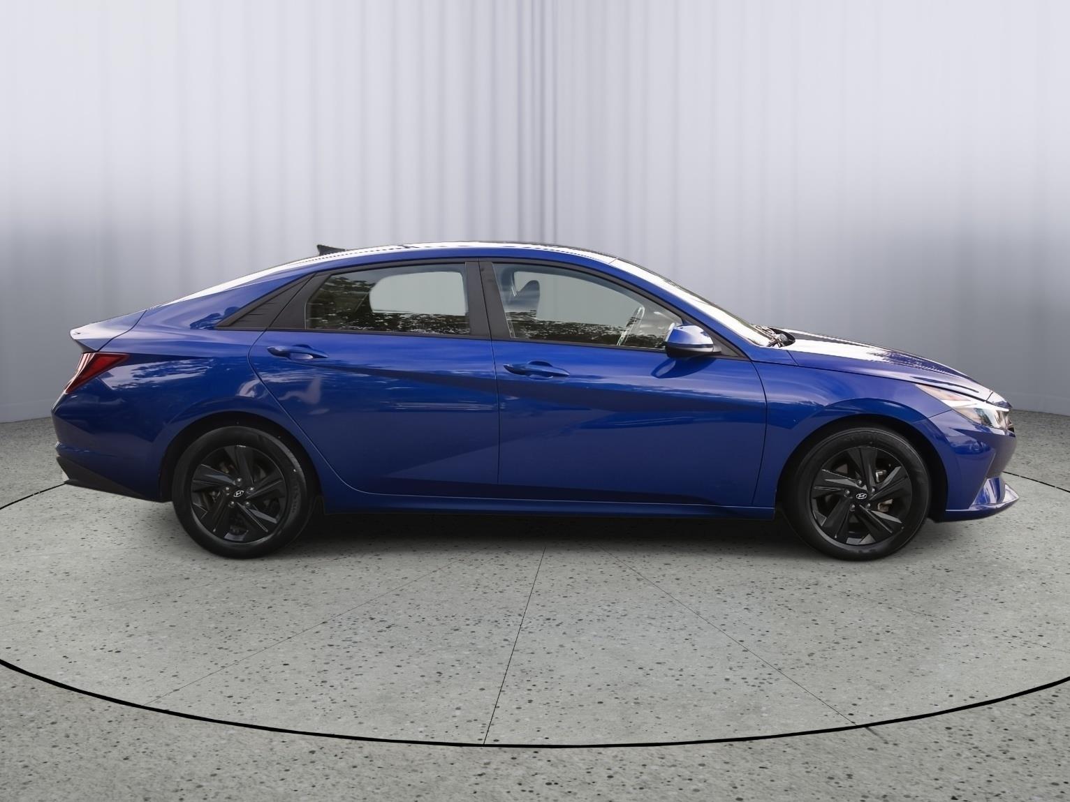 2021 Hyundai Elantra SEL photo 22