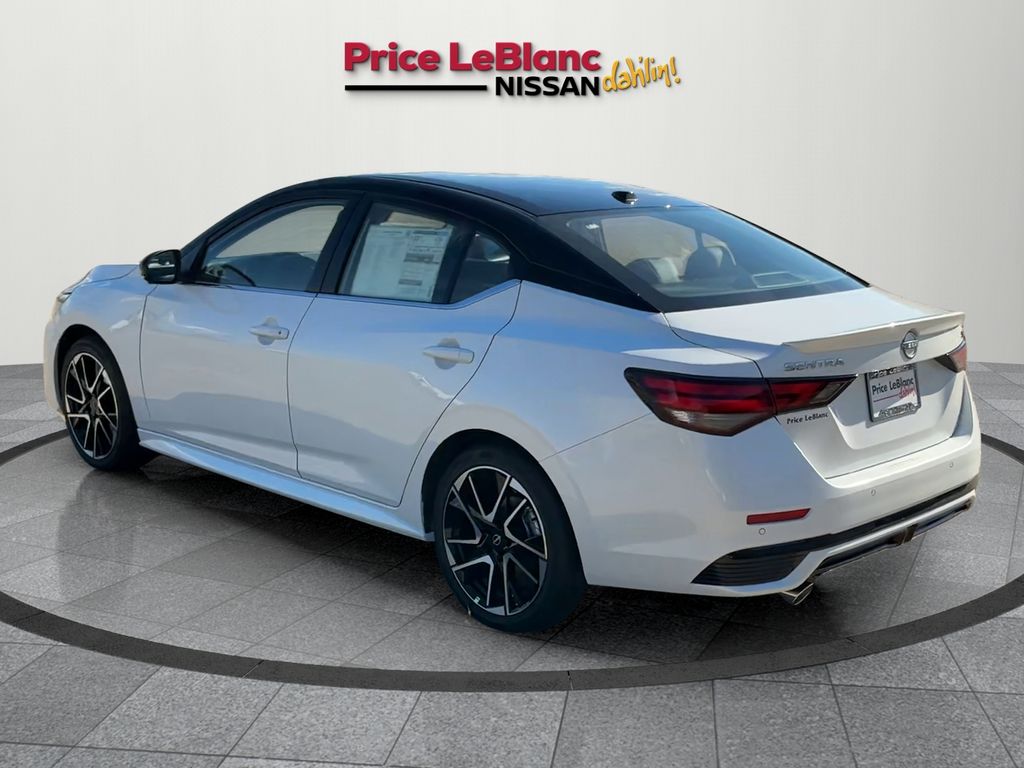 2025 Nissan Sentra SR photo 4