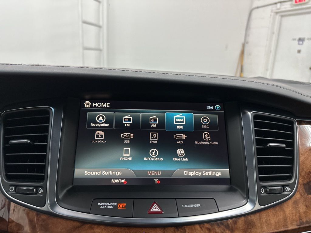 2014 Hyundai Equus Signature photo 12