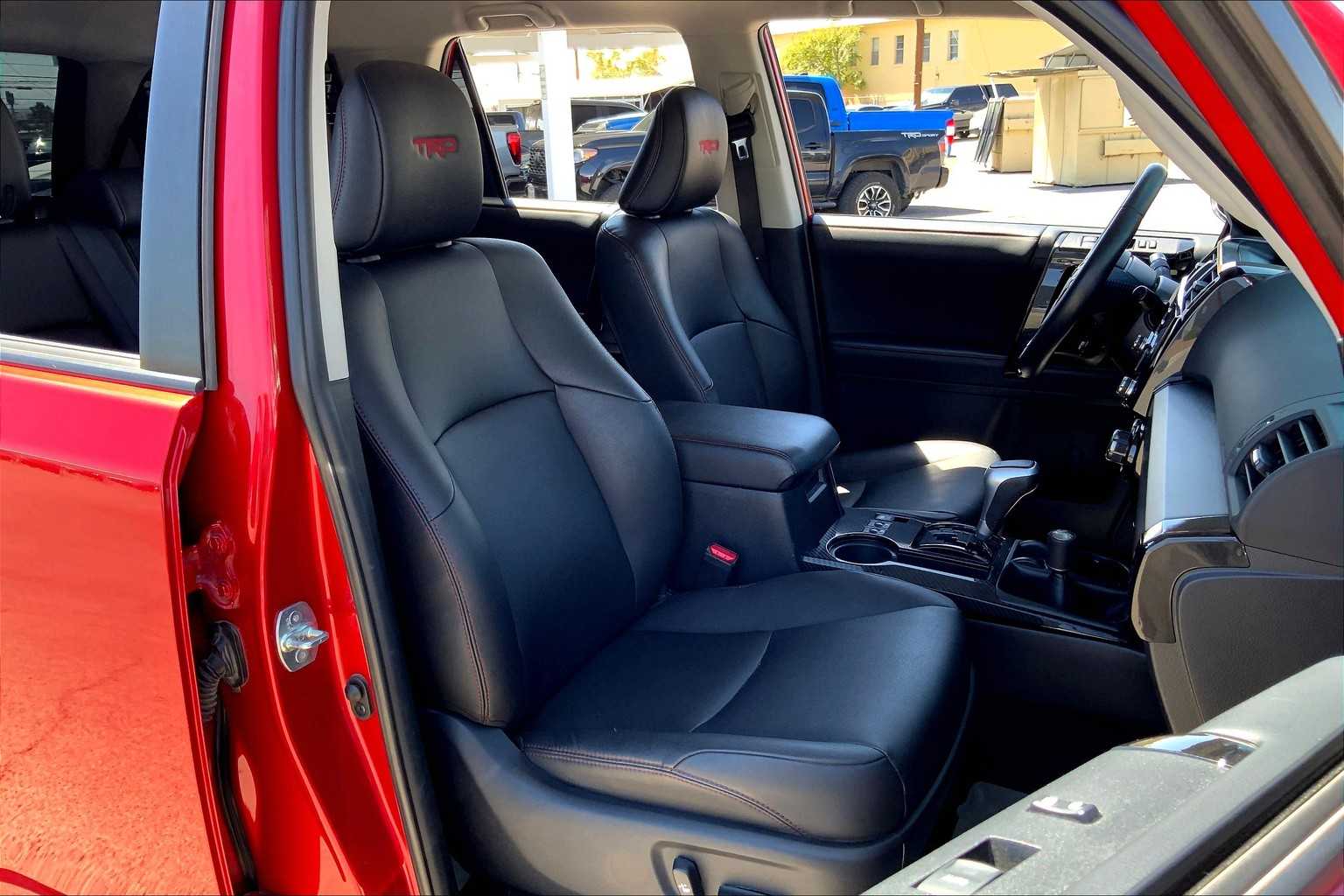 2023 Toyota 4Runner TRD Premium photo 8