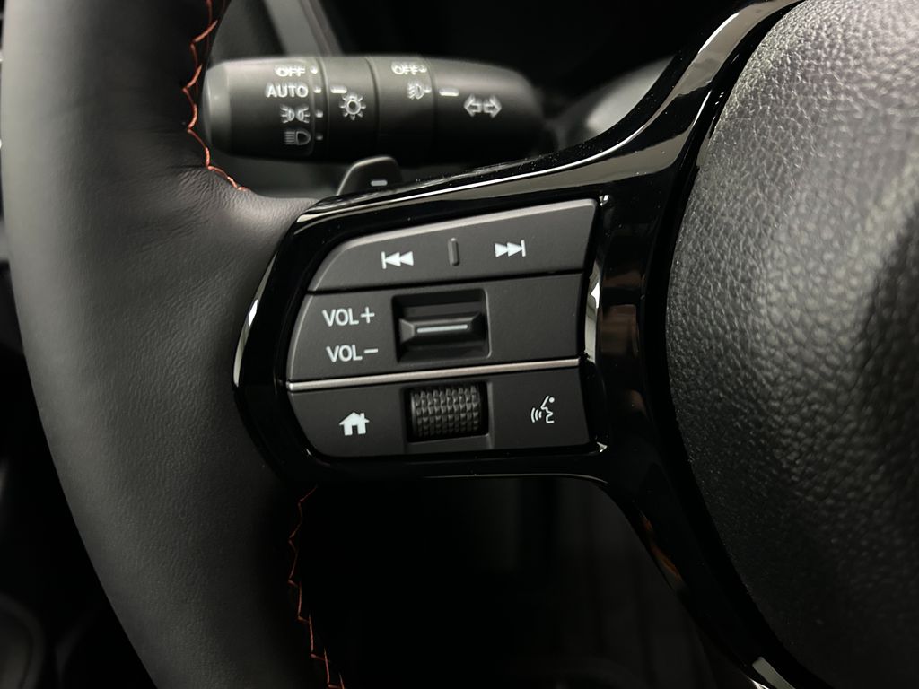 2025 Honda Pilot TrailSport photo 10