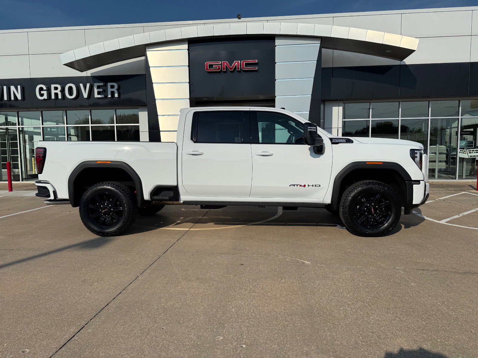 2026 Gmc Sierra 2500 HD AT4 photo 3