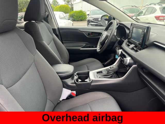 2021 Toyota RAV4 LE photo 20